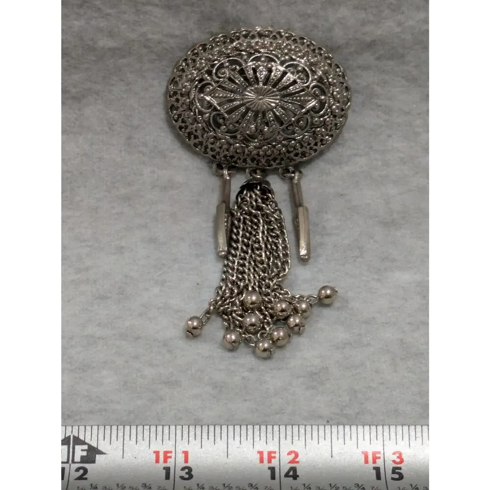 Vintage Brooch Pin Lot of 4 Victorian Tassle Maple Leaf Bear‎ Gold Silver Tone